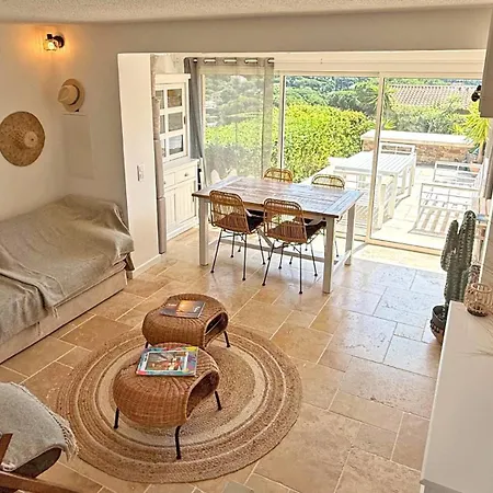 Les Bastides De Guerrevieille * 생트막시메